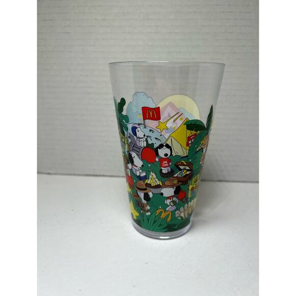 Hello Kitty / Snoopy Collectible McDonalds Cup - Picture 2 of 4